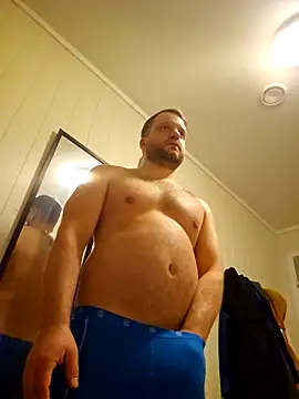 Snapshot of Machoviking1 chatting on November 6, 2025, 11:00 am Machoviking1 online show from November 6, 2025, 11:00 am