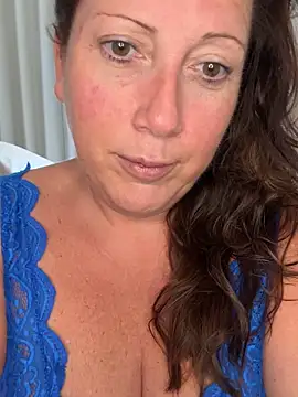 xsexycurvymilf online show from September 22, 2025, 2:08 pm