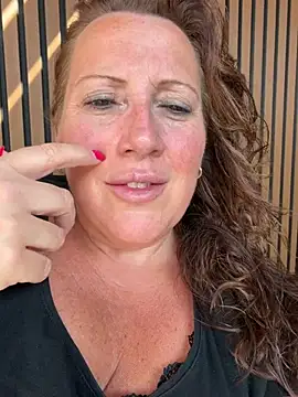 Snapshot of xsexycurvymilf chatting on June 16, 2026, 3:03 pm xsexycurvymilf online show from June 16, 2026, 3:03 pm