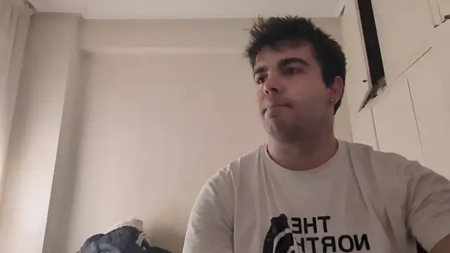 zzzz78925 online show from September 14, 2025, 8:13 am