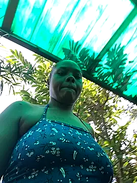 Dellah26 online show from November 5, 2025, 9:09 am