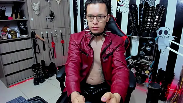 Snapshot of daven56 chatting on December 27, 2024, 1:18 pm daven56 online show from December 27, 2024, 1:18 pm