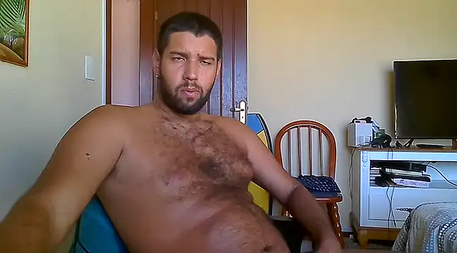 Snapshot of Luksmen chatting on March 5, 2025, 7:49 pm Luksmen online show from March 5, 2025, 7:49 pm