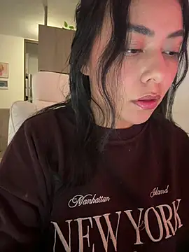 Snapshot of PetitLumiere chatting on January 19, 2025, 2:36 am PetitLumiere online show from January 19, 2025, 2:36 am