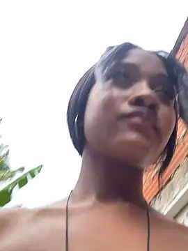 Snapshot of AleezaFrench chatting on December 21, 2024, 5:40 pm AleezaFrench online show from December 21, 2024, 5:40 pm