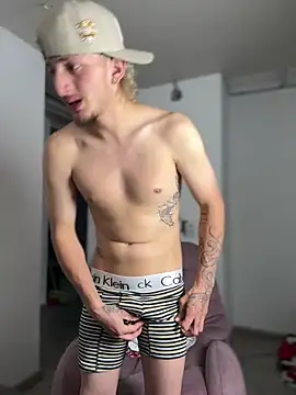 Scott sex7 online show from March 2, 2026, 5:08 am