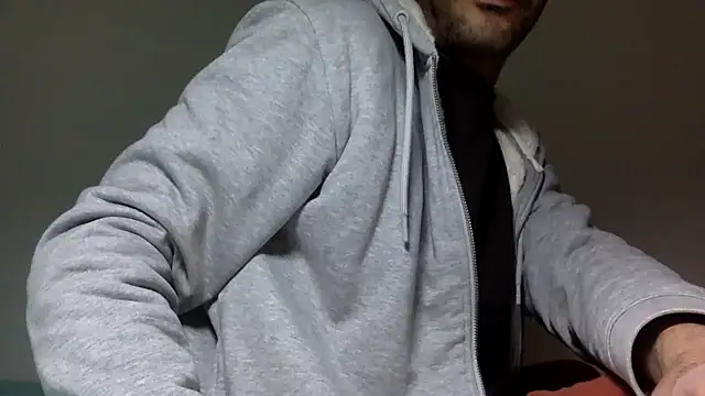 molozeb online show from November 12, 2025, 5:46 pm