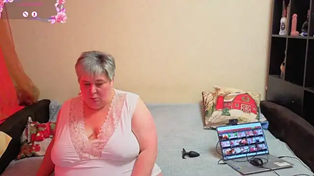 Klio5678 online show from February 19, 2026, 8:54 am