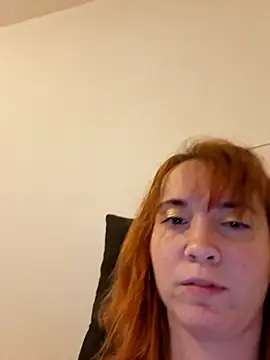 kaca098 online show from April 19, 2026, 6:10 pm