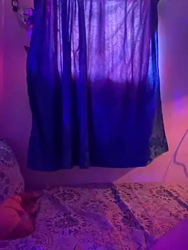 LiliJones  online show from October 16, 2025, 6:31 pm