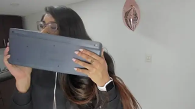 Luna Dumont online show from February 7, 2026, 11:14 am