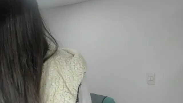 Snapshot of Luna_Dumont chatting on April 24, 2026, 11:23 am Luna Dumont online show from April 24, 2026, 11:23 am
