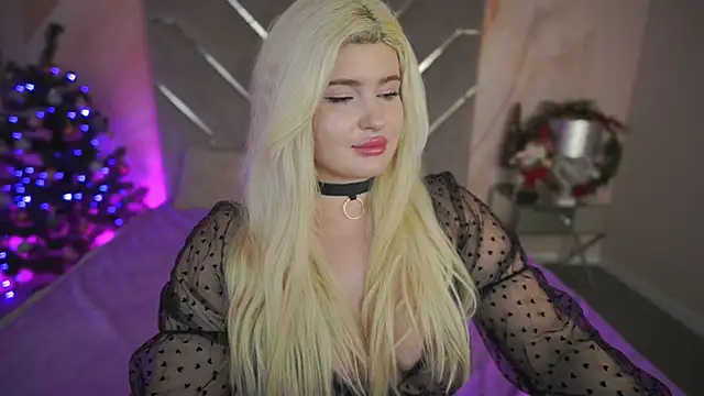 CocoSecretss online show from January 3, 2025, 11:14 am