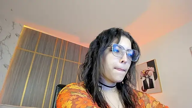 Dollar-girl online show from March 9, 2026, 2:10 pm