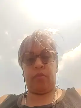 Snapshot of DirtyBIianca chatting on March 4, 2026, 4:35 pm DirtyBIianca online show from March 4, 2026, 4:35 pm