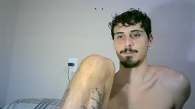 Snapshot of milkoffe chatting on December 6, 2024, 4:58 am milkoffe online show from December 6, 2024, 4:58 am