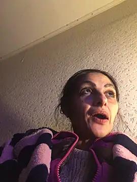 ChantalXOrchid online show from February 3, 2026, 9:42 pm