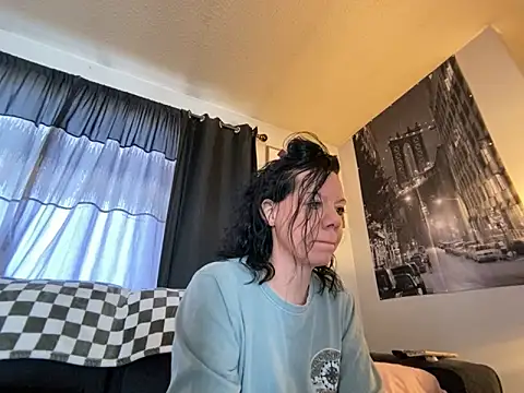 SidneyRaee online show from December 5, 2024, 5:17 pm