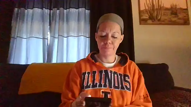 SidneyRaee online show from December 27, 2024, 7:46 pm