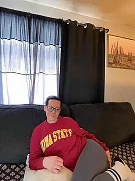 SidneyRaee online show from January 9, 2025, 7:18 pm