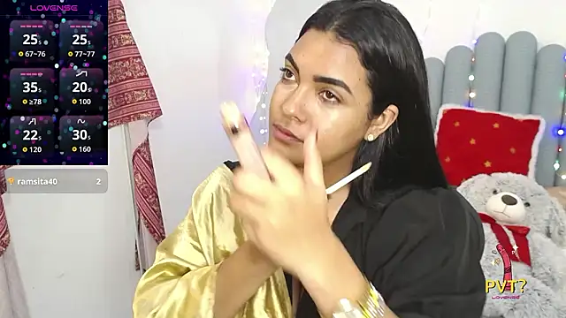 lakshmiraniii online show from March 28, 2026, 10:26 am