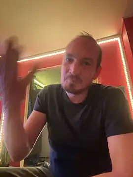 Snapshot of Denislamalice34 chatting on February 9, 2026, 9:52 pm Denislamalice34 online show from February 9, 2026, 9:52 pm