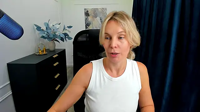 Sinty Devis online show from September 21, 2025, 11:45 am