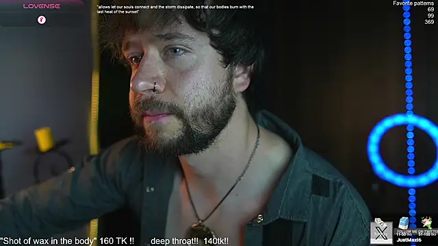 Snapshot of just_maxii chatting on October 2, 2025, 12:39 am just maxii online show from October 2, 2025, 12:39 am