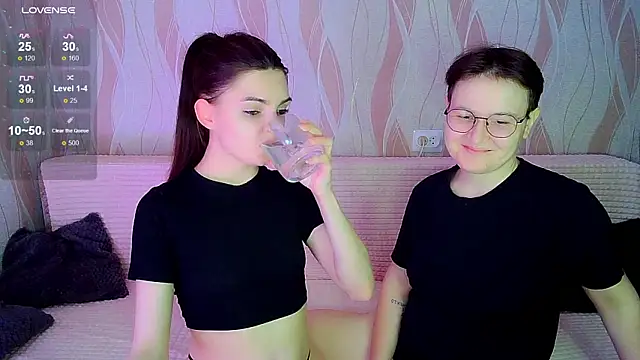  crazy baby  online show from October 23, 2025, 7:12 pm