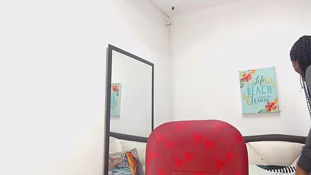 Sara Marks online show from November 5, 2025, 11:32 am