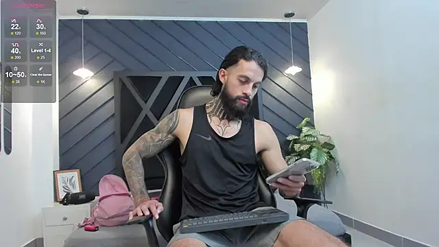 Snapshot of Apolo_Bianco_ chatting on September 18, 2025, 11:18 pm Apolo Bianco  online show from September 18, 2025, 11:18 pm