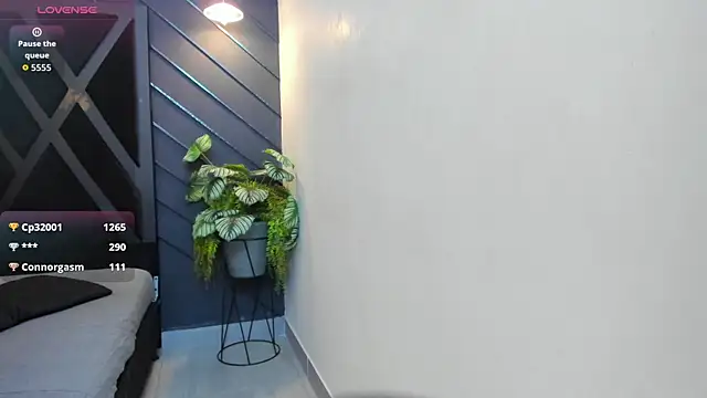 Snapshot of Apolo_Bianco_ chatting on September 20, 2025, 11:28 pm Apolo Bianco  online show from September 20, 2025, 11:28 pm