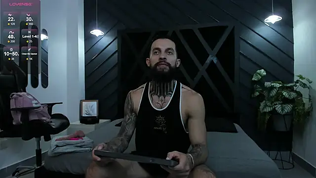 Snapshot of Apolo_Bianco_ chatting on September 23, 2025, 11:08 pm Apolo Bianco  online show from September 23, 2025, 11:08 pm