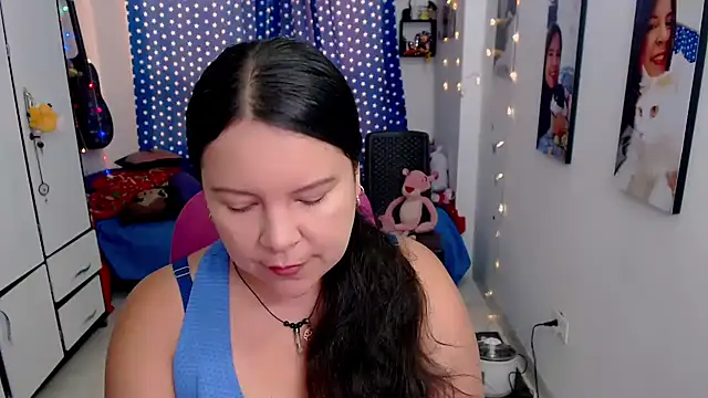 claryssa  online show from November 24, 2025, 9:03 pm