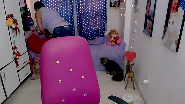 claryssa  online show from February 15, 2026, 8:38 pm