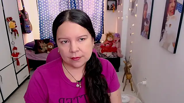 claryssa  online show from February 22, 2026, 5:55 pm