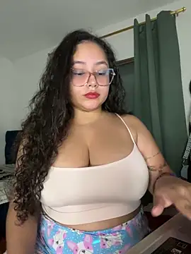 CurlyGirl 1 online show from November 13, 2025, 12:53 am