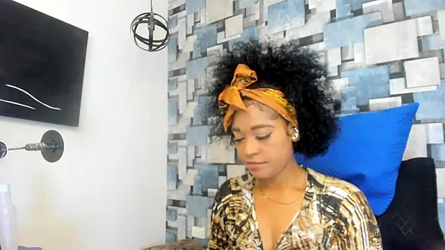 Snapshot of angel_dthroatt chatting on May 7, 2026, 12:10 pm angel dthroatt online show from May 7, 2026, 12:10 pm