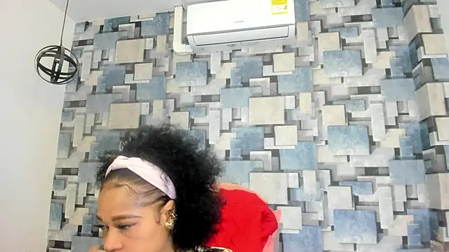 Snapshot of angel_dthroatt chatting on May 9, 2026, 12:10 pm angel dthroatt online show from May 9, 2026, 12:10 pm