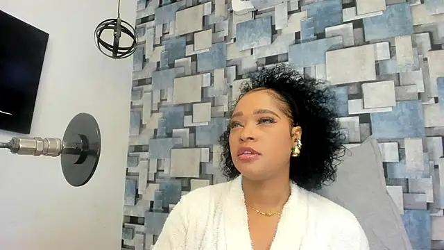 Snapshot of angel_dthroatt chatting on May 15, 2026, 12:12 pm angel dthroatt online show from May 15, 2026, 12:12 pm
