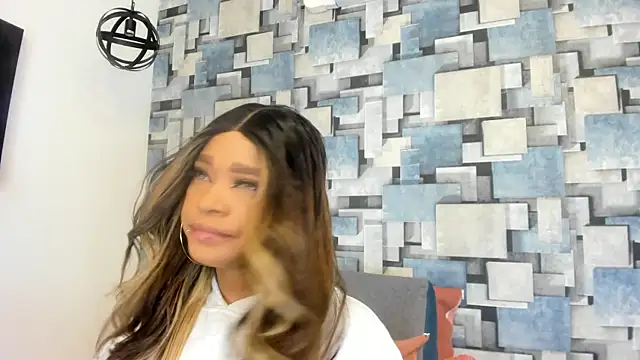 Snapshot of angel_dthroatt chatting on June 12, 2026, 12:04 pm angel dthroatt online show from June 12, 2026, 12:04 pm