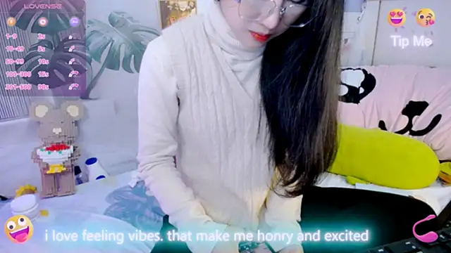 Ly   online show from February 9, 2026, 3:32 am