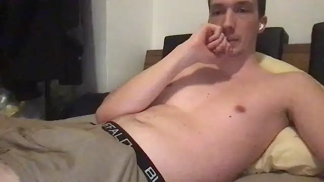 Snapshot of hungandfun05 chatting on January 21, 2025, 4:10 am hungandfun05 online show from January 21, 2025, 4:10 am