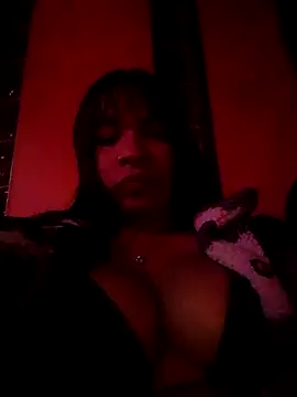 Snapshot of VivienAndClark chatting on September 17, 2025, 3:41 am VivienAndClark online show from September 17, 2025, 3:41 am