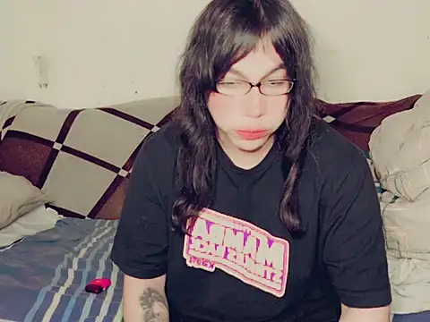 Snapshot of evelyntvsexy chatting on January 10, 2025, 7:25 am evelyntvsexy online show from January 10, 2025, 7:25 am