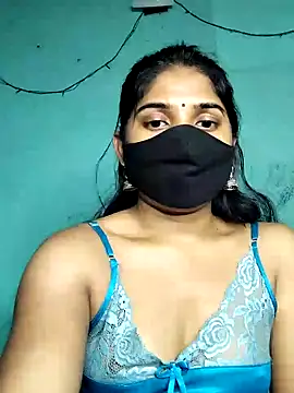 Snapshot of Luv_Adite20 chatting on February 1, 2025, 8:26 pm Luv Adite20 online show from February 1, 2025, 8:26 pm