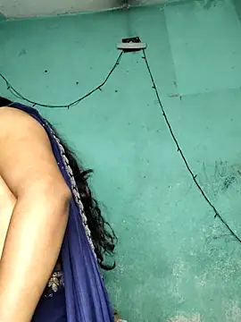 Snapshot of Luv_Adite20 chatting on March 22, 2025, 4:24 am Luv Adite20 online show from March 22, 2025, 4:24 am