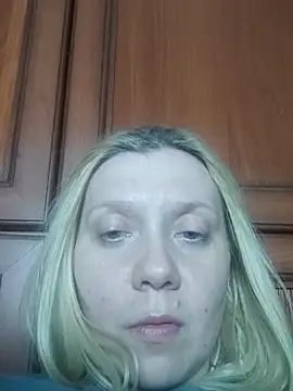 Snapshot of LeraSweet chatting on May 23, 2026, 9:19 pm LeraSweet online show from May 23, 2026, 9:19 pm