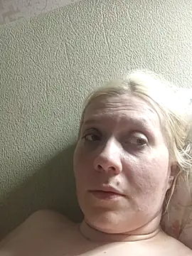 Snapshot of LeraSweet chatting on July 30, 2026, 7:13 pm LeraSweet online show from July 30, 2026, 7:13 pm