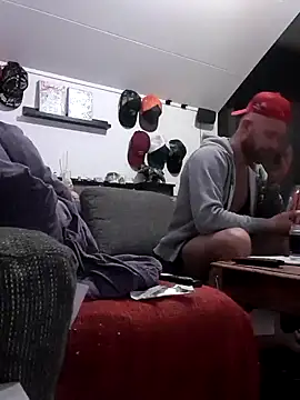 eltoulou online show from February 7, 2025, 3:12 am